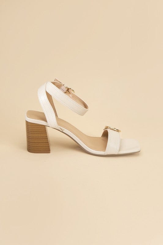 Fortune Dynamic Shoes Buckle Sandal Heels