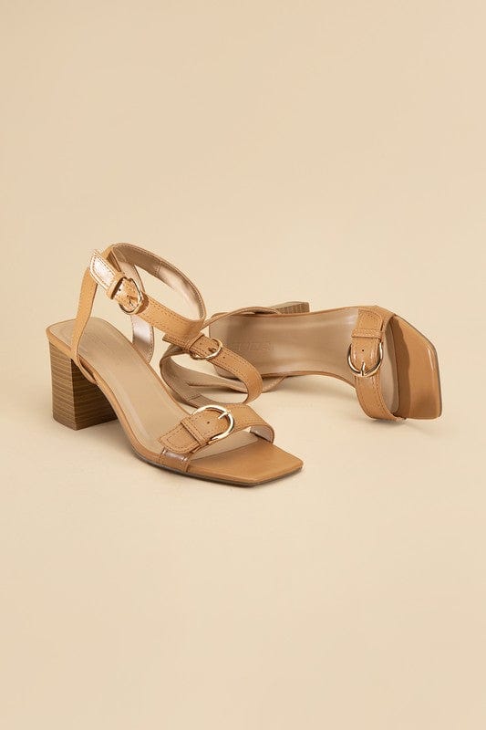 Fortune Dynamic Shoes Buckle Sandal Heels